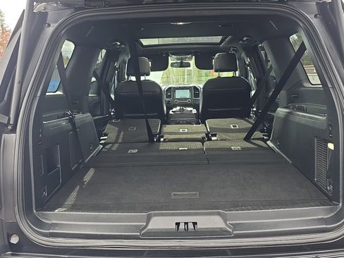 Used 2021 Ford Expedition Max Limited image 10