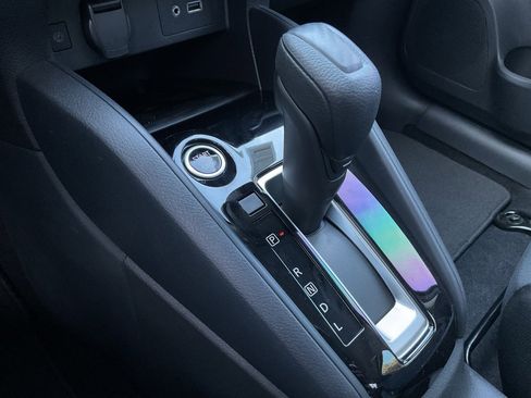 New 2025 Nissan Versa SV image 31