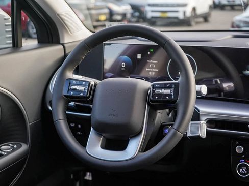 New 2026 Hyundai Ioniq 9 SE image 17