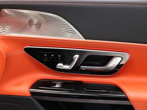 Used 2022 Mercedes-Benz SL 55 AMG 4MATIC w/ AMG Night Package image 54