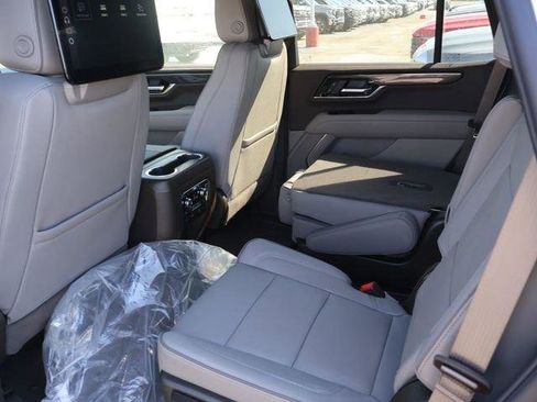 New 2026 GMC Yukon Elevation AWD/4WD image 10