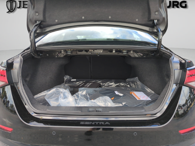 Certified 2025 Nissan Sentra SR w/ SR Premium Package FWD image 14