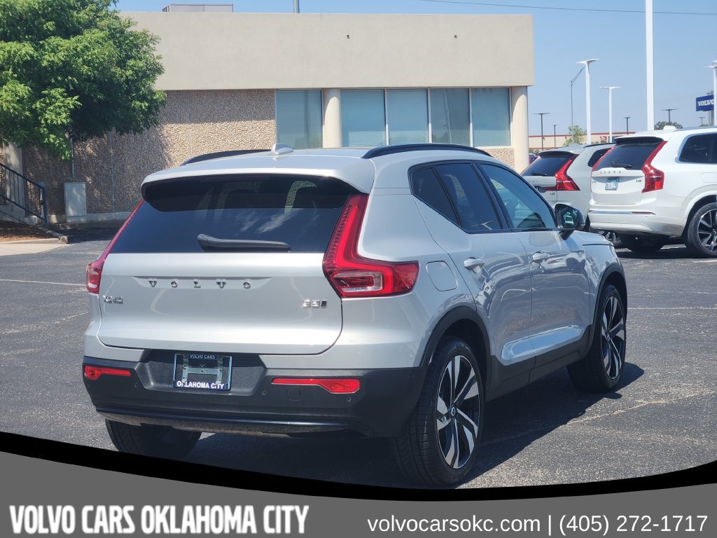 Certified 2024 Volvo XC40 B5 Plus w/ Protection Package Premier AWD/4WD image 5