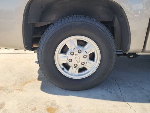 Used 2005 Chevrolet Colorado LS RWD image 11
