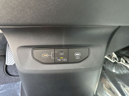 Used 2025 Kia EV6 Light RWD image 43