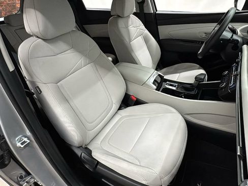 Used 2026 Hyundai Tucson SE FWD image 14