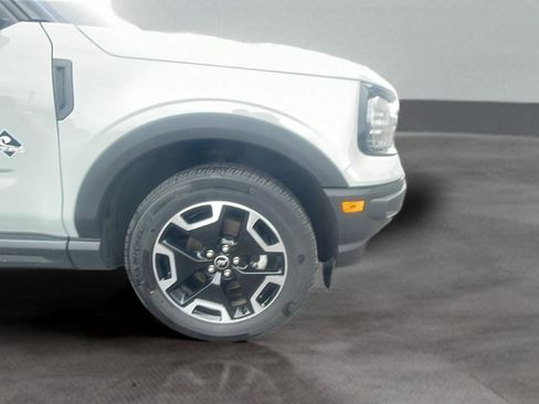 Used 2023 Ford Bronco Sport Outer Banks w/ Tech Package image 22