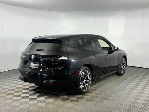 Used 2023 BMW iX xDrive50 w/ Sport Package image 7