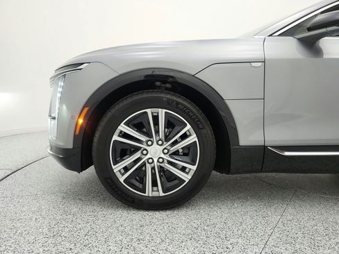 Used 2024 Cadillac Lyriq Luxury RWD image 18