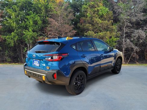 Used 2024 Subaru Crosstrek 2.5i Wilderness w/ Crosstrek Mirror Package image 17