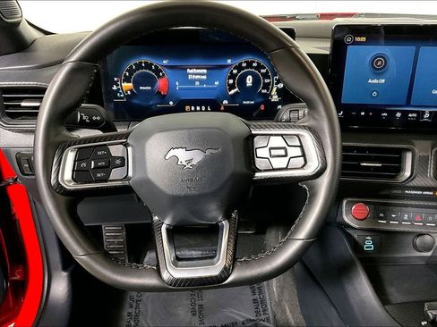 Used 2024 Ford Mustang Coupe image 5