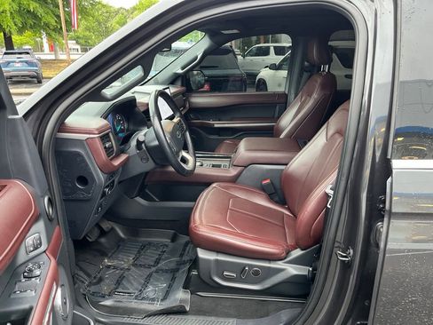 Used 2023 Ford Expedition Max Limited RWD image 12