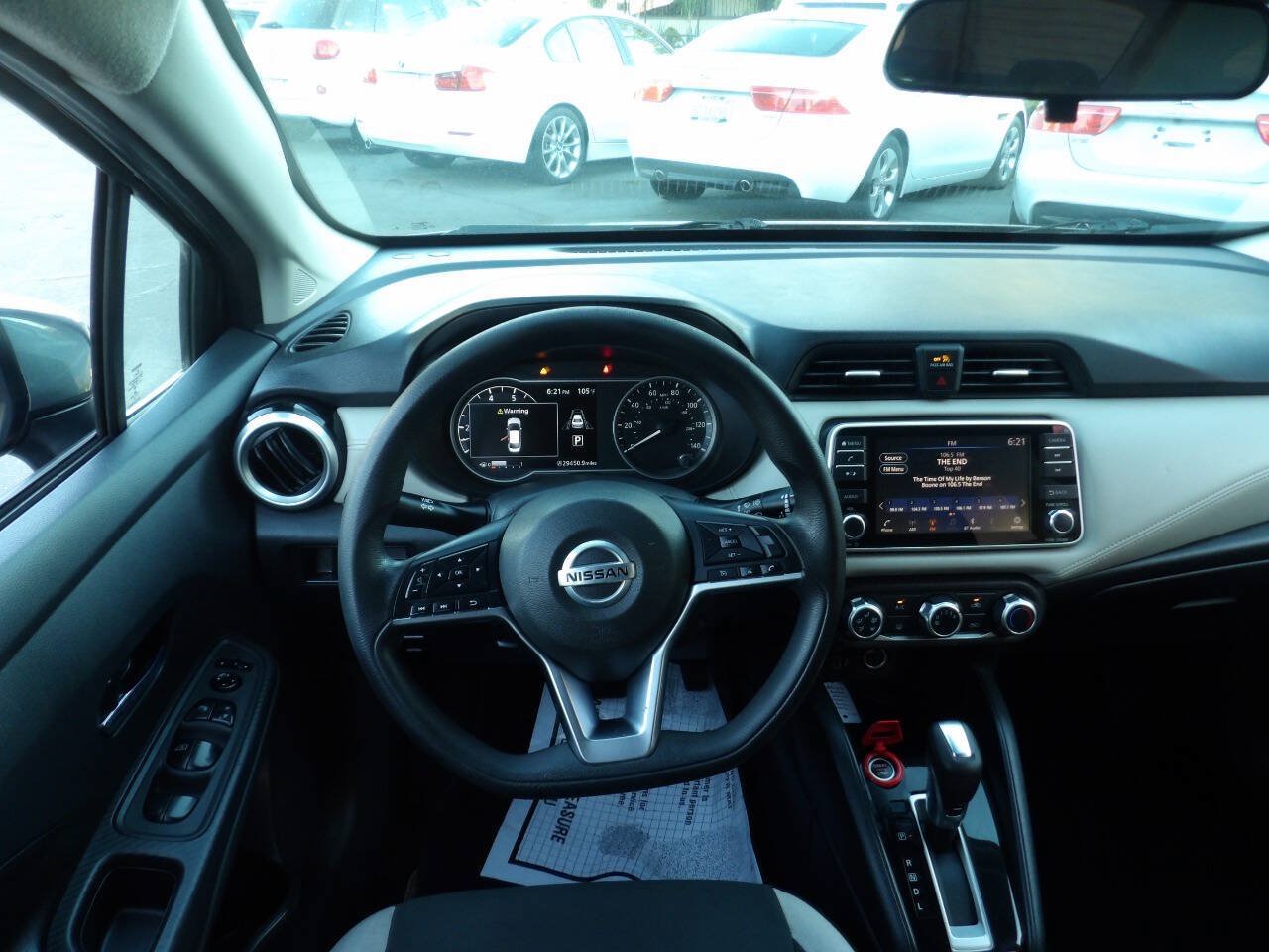 Used 2020 Nissan Versa SV FWD image 5