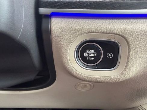 Used 2020 Mercedes-Benz GLS 450 4MATIC image 29