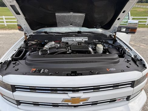 Used 2017 Chevrolet Silverado 2500 LTZ w/ Duramax Plus Package AWD/4WD image 33
