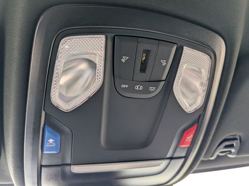 Used 2025 RAM 2500 Big Horn AWD/4WD image 30