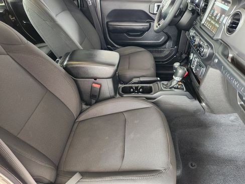 Used 2023 Jeep Wrangler Unlimited w/ 8.4" Radio Group AWD/4WD image 15