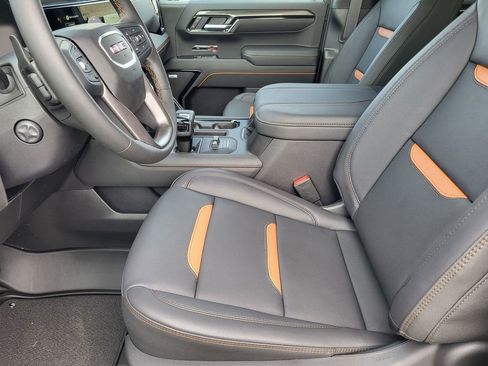 New 2026 GMC Sierra 1500 AT4 w/ AT4 Premium Package AWD/4WD image 9