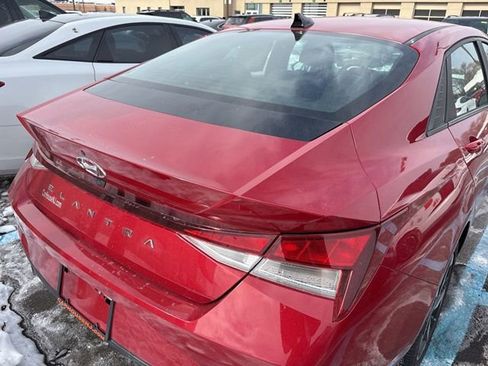 Certified 2023 Hyundai Elantra SEL w/ Convenience Package image 4