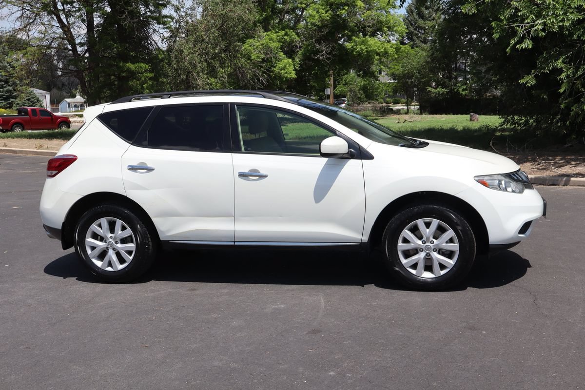 Used 2012 Nissan Murano SV AWD/4WD image 3