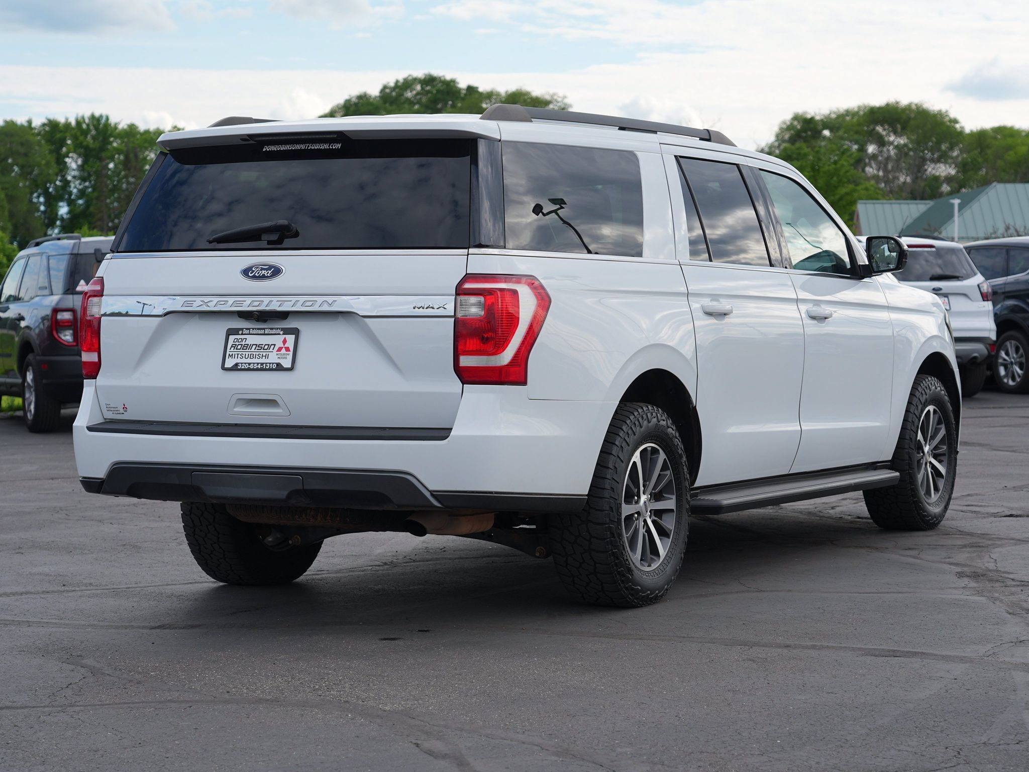 Used 2019 Ford Expedition Max XL AWD/4WD image 3