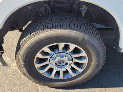 Used 2020 Ford F250 Lariat w/ Lariat Value Package image 16