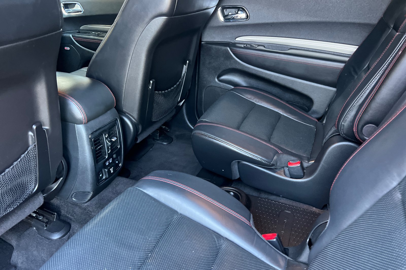 Used 2015 Dodge Durango R/T w/ Technology Group AWD/4WD image 15