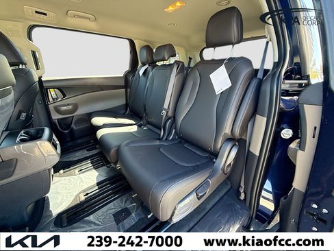 New 2026 Kia Carnival image 21