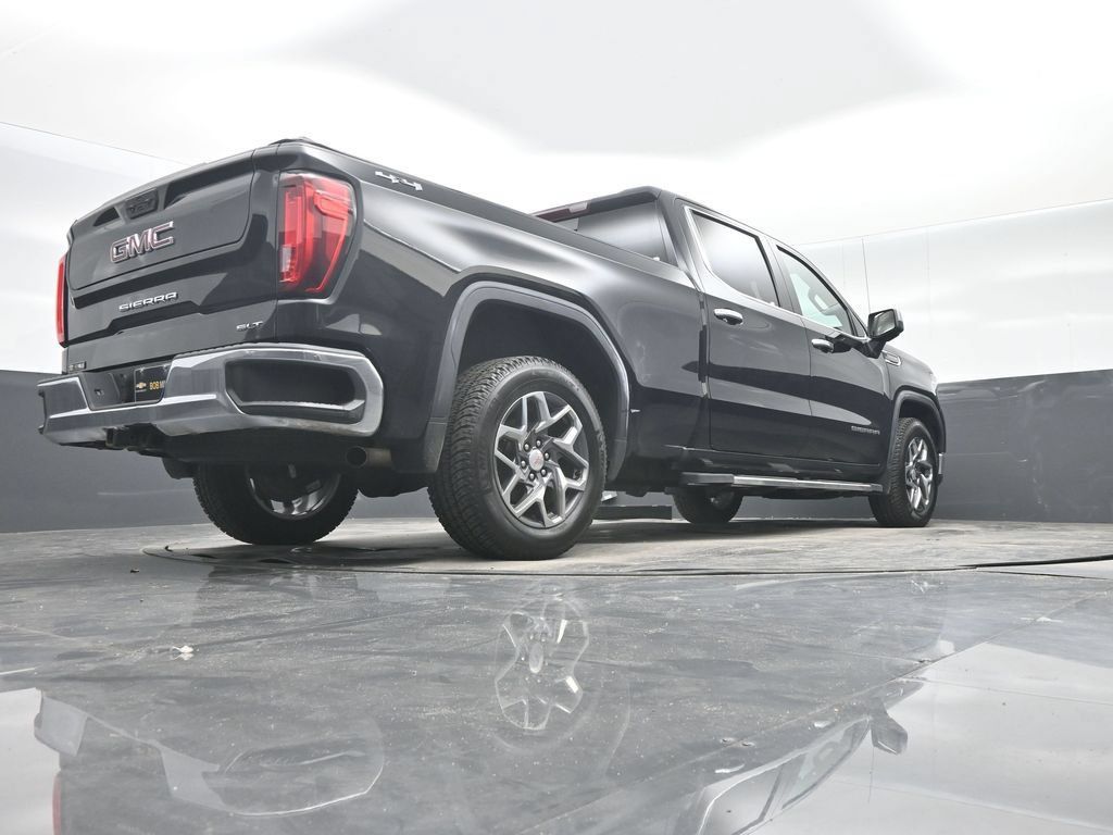 Used 2022 GMC Sierra 1500 SLT w/ SLT Convenience Package AWD/4WD image 30