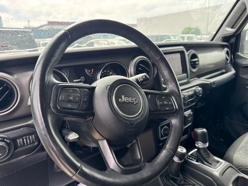 Used 2022 Jeep Gladiator Sport AWD/4WD image 10