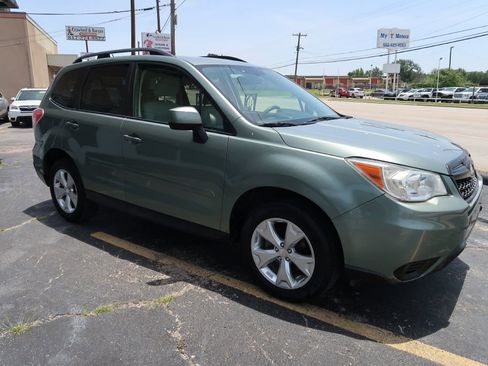Used 2014 Subaru Forester 2.5i Premium w/ All-Weather Package image 2
