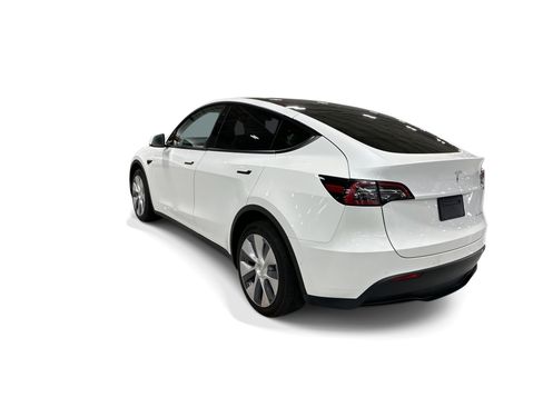 Certified 2021 Tesla Model Y Long Range AWD/4WD image 4
