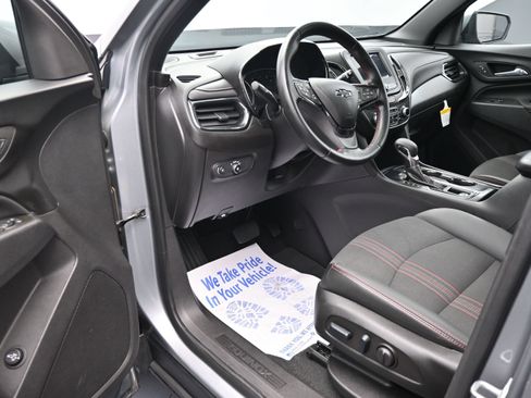 Certified 2023 Chevrolet Equinox RS FWD image 9