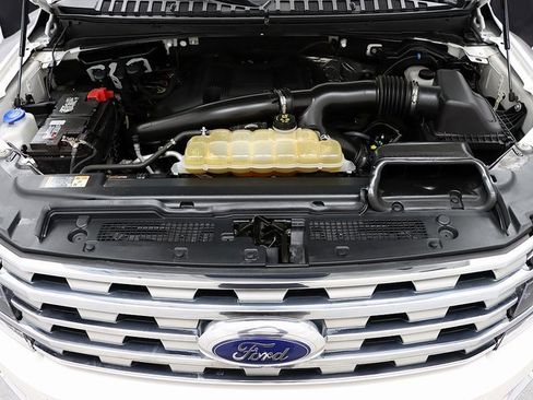 Used 2020 Ford Expedition Limited w/ Special Edition Package image 33