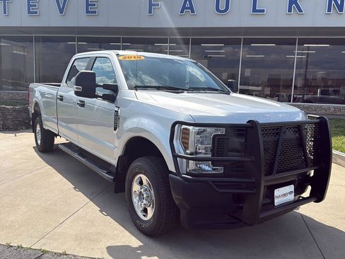 Used 2019 Ford F250 XL w/ Power Equipment Group AWD/4WD image 1