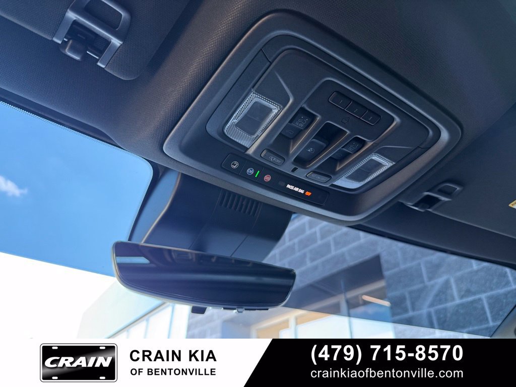 Used 2024 Chevrolet Silverado 2500 High Country w/ High Country Premium Package AWD/4WD image 19