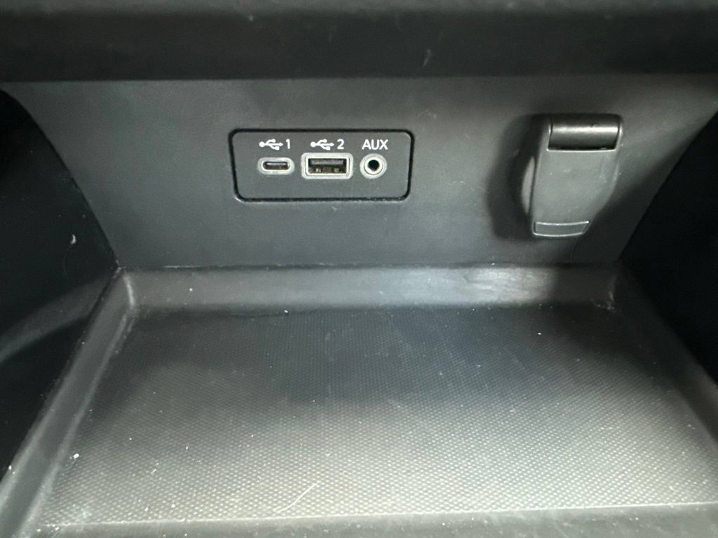 Used 2024 Nissan Altima 2.5 SV FWD image 21