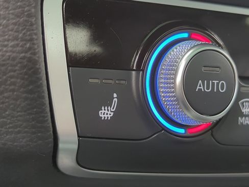 Used 2022 Audi Q3 2.0T Premium w/ Convenience Package image 20