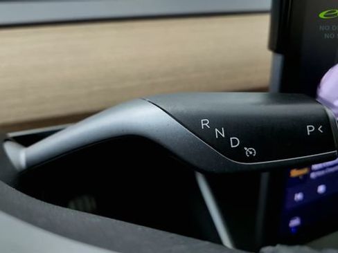Used 2020 Tesla Model Y Long Range AWD/4WD image 60