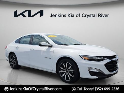 Used 2024 Chevrolet Malibu RS FWD image 2