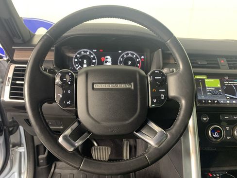 Used 2019 Land Rover Discovery HSE AWD/4WD image 21