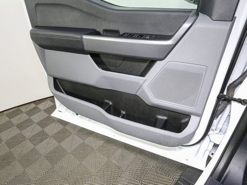 Used 2025 Ford F350 XLT image 35