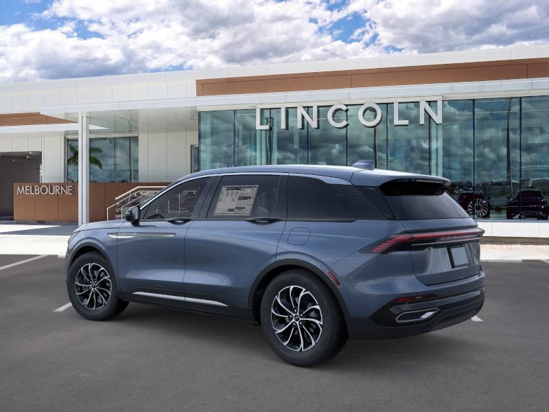 New 2026 Lincoln Nautilus Premier AWD/4WD image 4