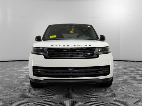 New 2025 Land Rover Range Rover SE image 8