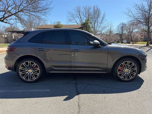 Used 2015 Porsche Macan Turbo image 6