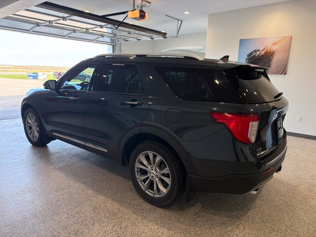 Used 2022 Ford Explorer Limited w/ Equipment Group 301A AWD/4WD image 4