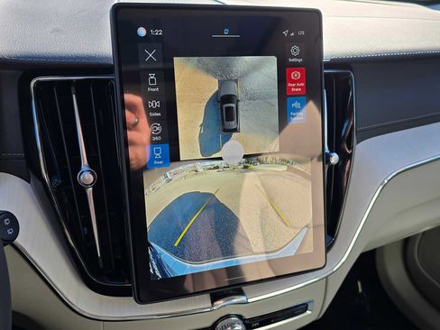 New 2026 Volvo XC60 T8 Ultra w/ Protection Package Premier image 27