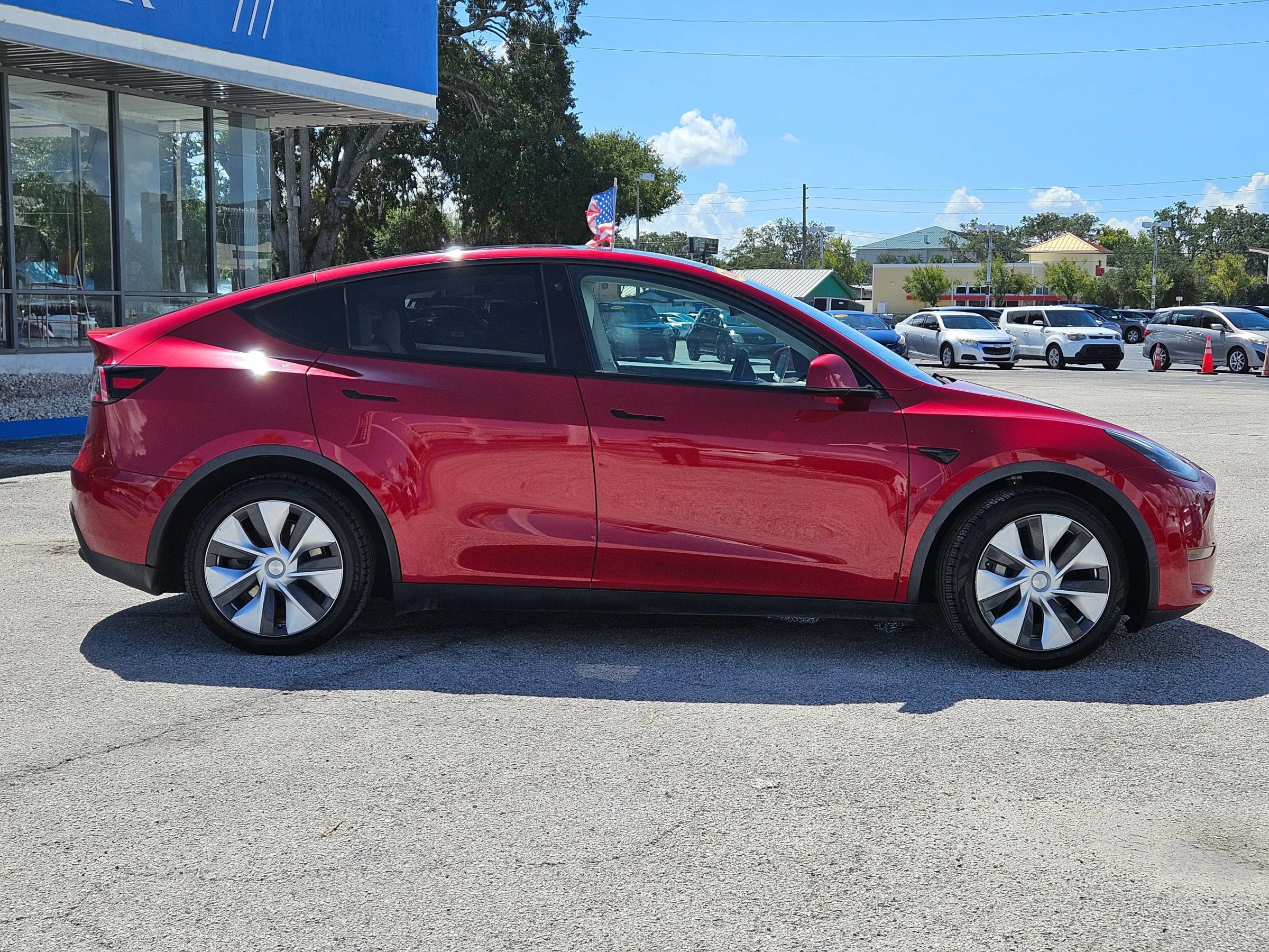 Used 2021 Tesla Model Y Long Range AWD/4WD image 9