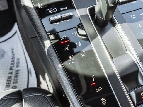 Used 2023 Porsche Macan GTS w/ Premium Package Plus image 9