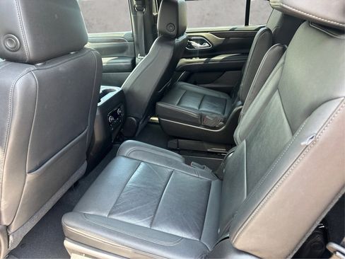 Used 2021 Chevrolet Tahoe LT w/ LT Signature Package AWD/4WD image 12